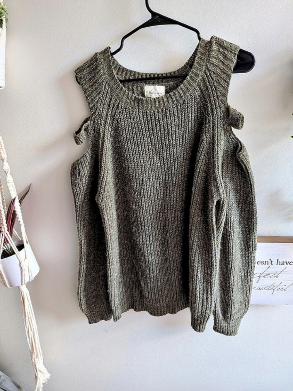 Blu Heaven Cold Shoulder Knit Sweater Green Large